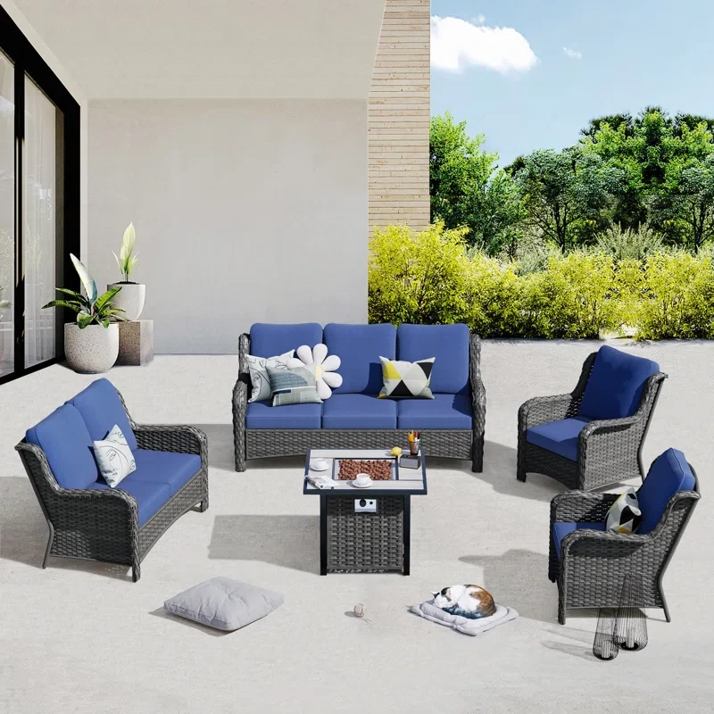 Ules 5 - Person Seating Group with Cushions