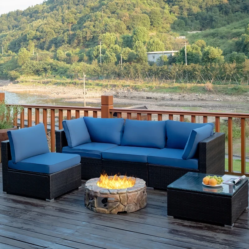 4 - Person Outdoor Seating Group with Cushions