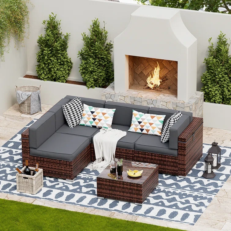 4 - Person Outdoor Seating Group with Cushions