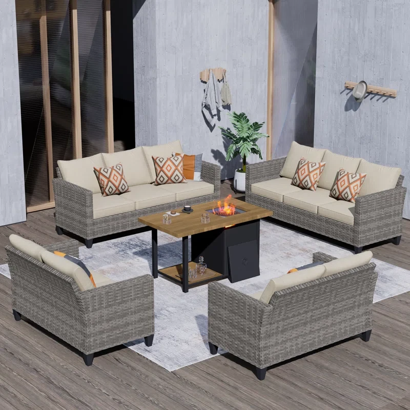 Bruinekool 10 - Person Outdoor Seating Group with Cushions