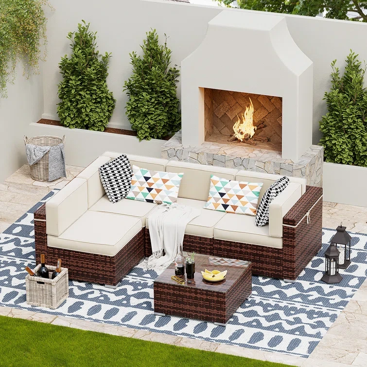 4 - Person Outdoor Seating Group with Cushions