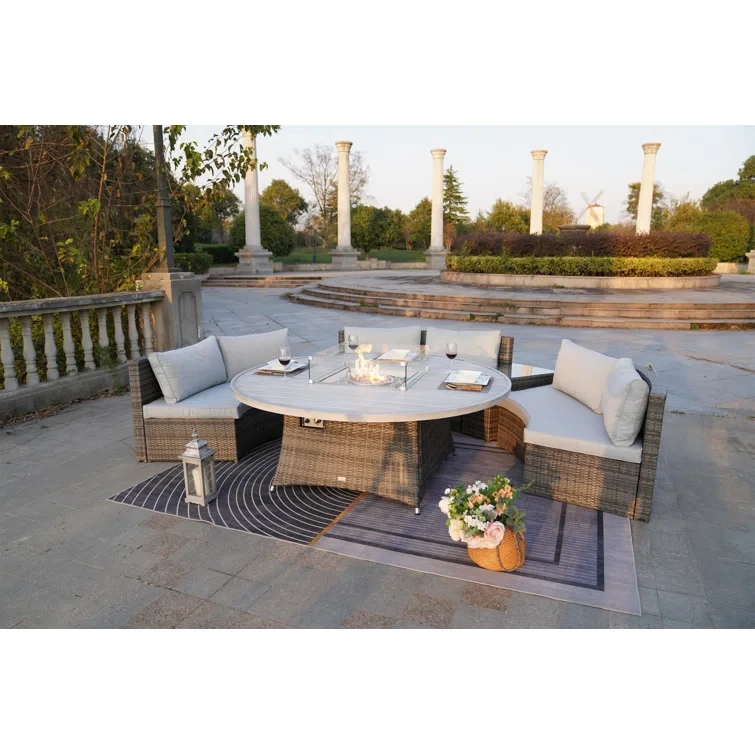 4 - Person Outdoor Seating Group with Cushions