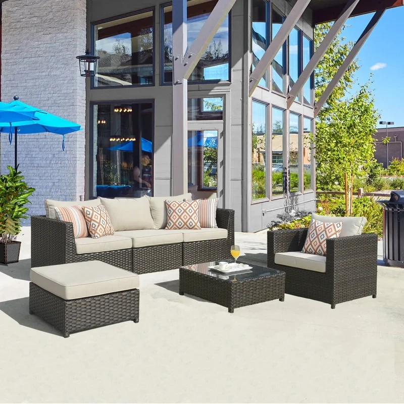 4 - Person Outdoor Seating Group with Cushions