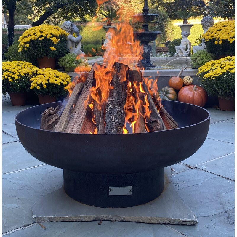 Harrogate Steel Wood Burning Fire Pit : 20" H x 60" W x 60" D