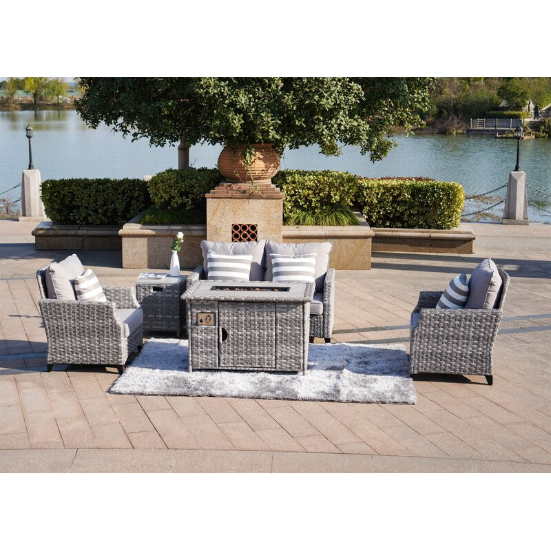 Alseepa 4 - Person Outdoor Seating Group with Cushions